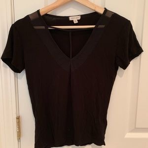 URBAN OUTFITTERS BLACK T SHIRT